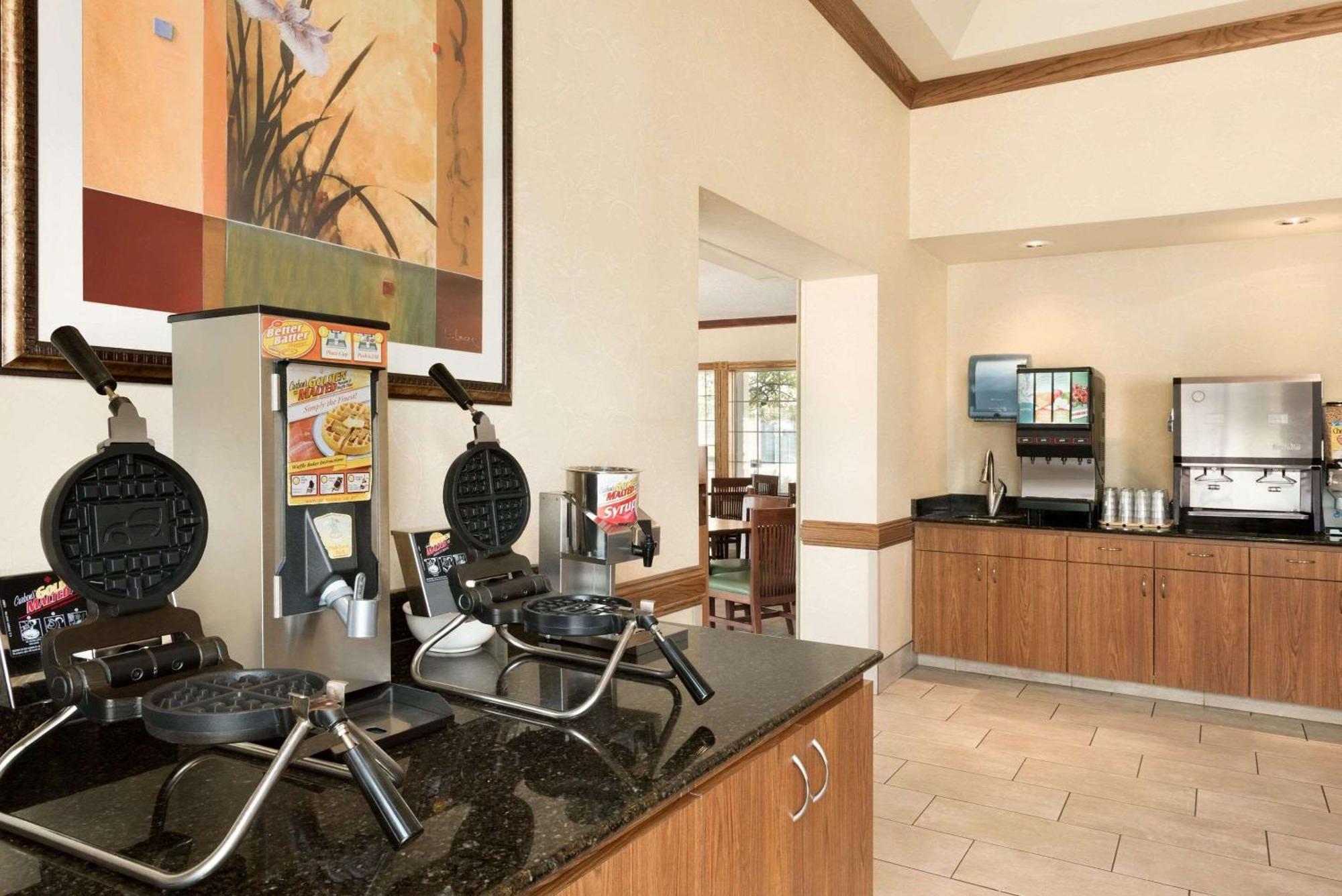 Country Inn & Suites By Radisson, Chanhassen, Mn Exterior foto