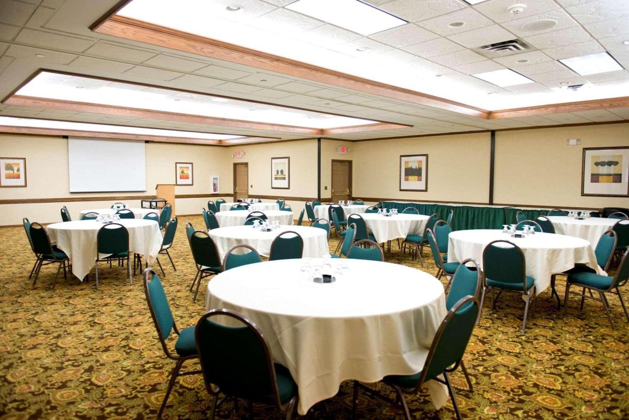 Country Inn & Suites By Radisson, Chanhassen, Mn Exterior foto