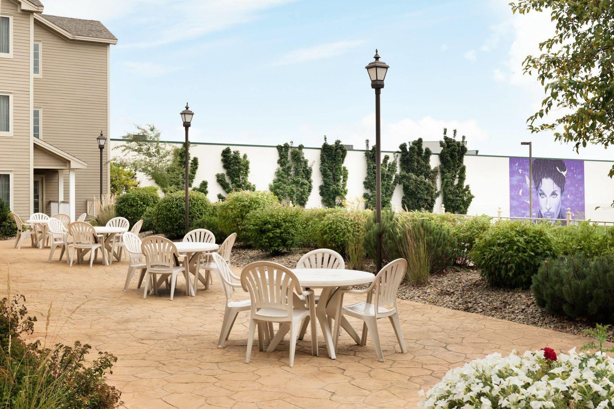 Country Inn & Suites By Radisson, Chanhassen, Mn Exterior foto
